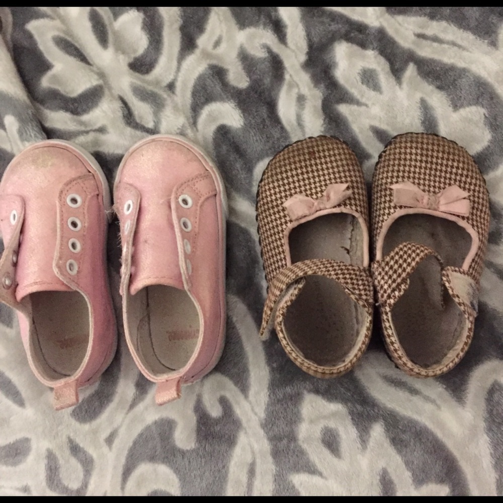 Girls shoe LOT size 18-24 m(sz 6) Gymboree pediped