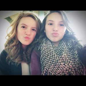 Meet your Posher, Jolie