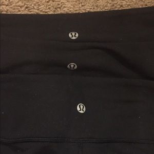 3 lululemon wonder under crops size 8