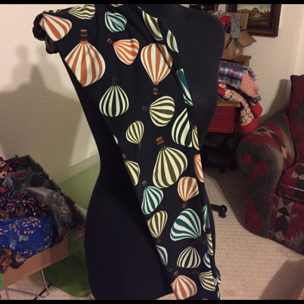 Os Lularoe hot air balloon leggings