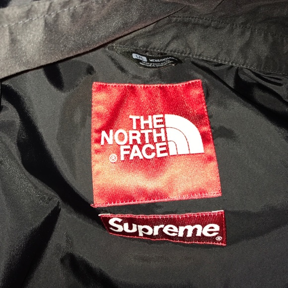 Supreme North Face Collab Jacket - Picture 4 of 4