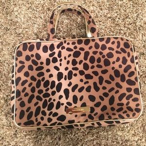 Tartan & Twine Travel Makeup Case