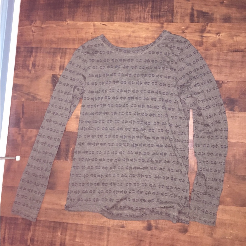 olive green tee