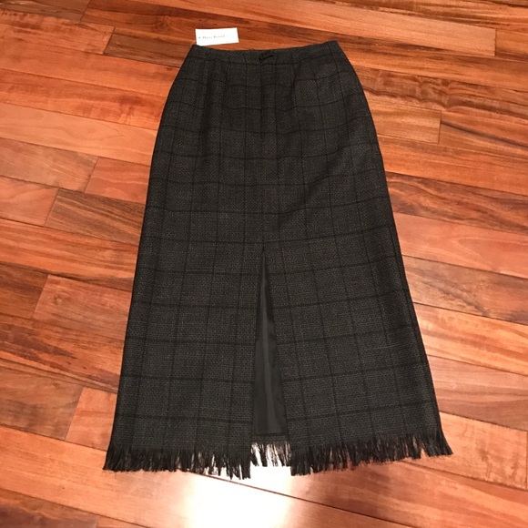 Harve Bernard Sport 100% wool skirt - Picture 2 of 6
