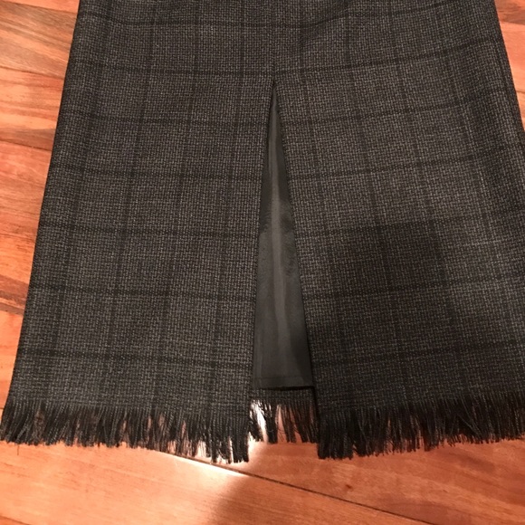 Harve Bernard Sport 100% wool skirt - Picture 3 of 6