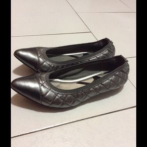 Anne Klein sport metallic pointed ballet flats