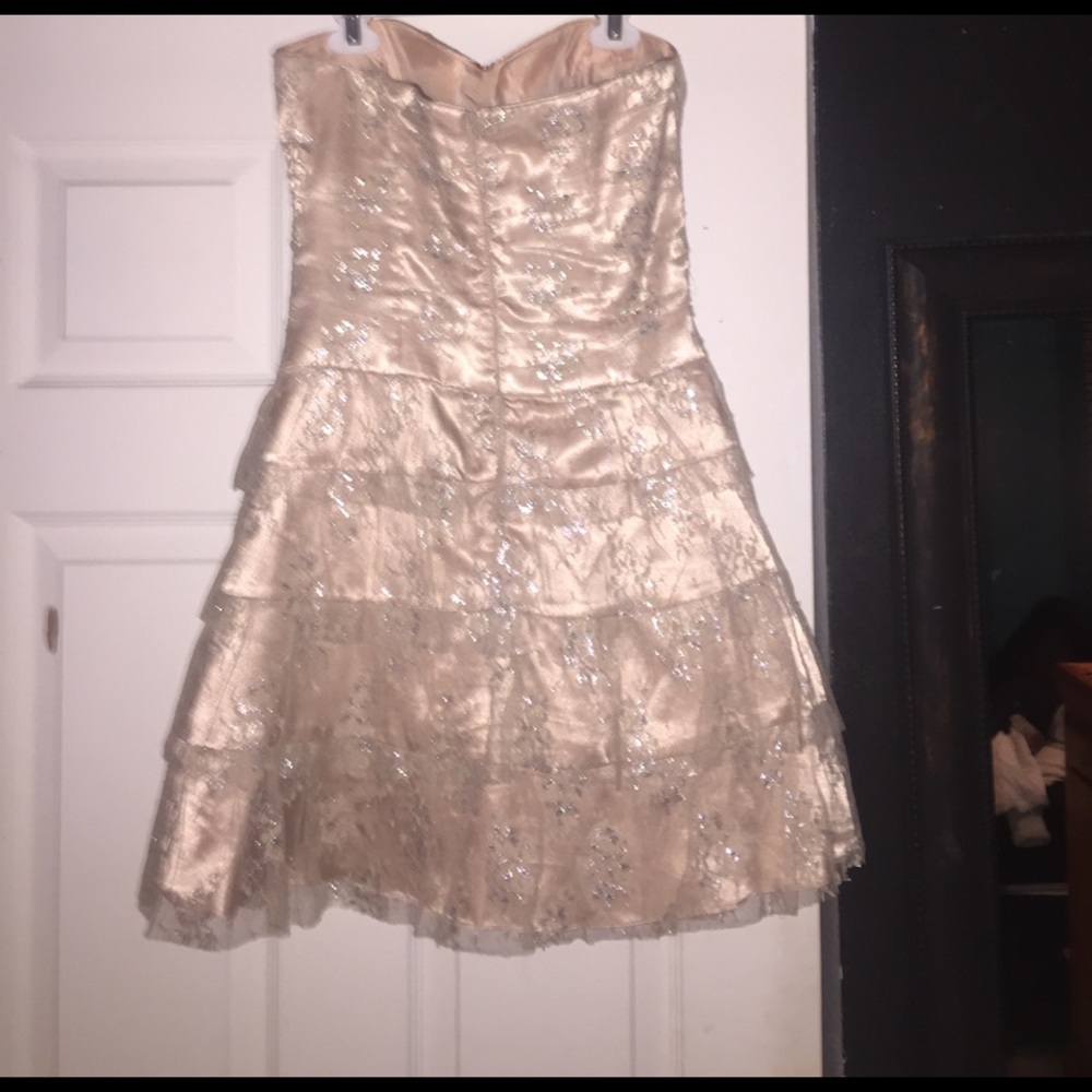 dress - Picture 2 of 3