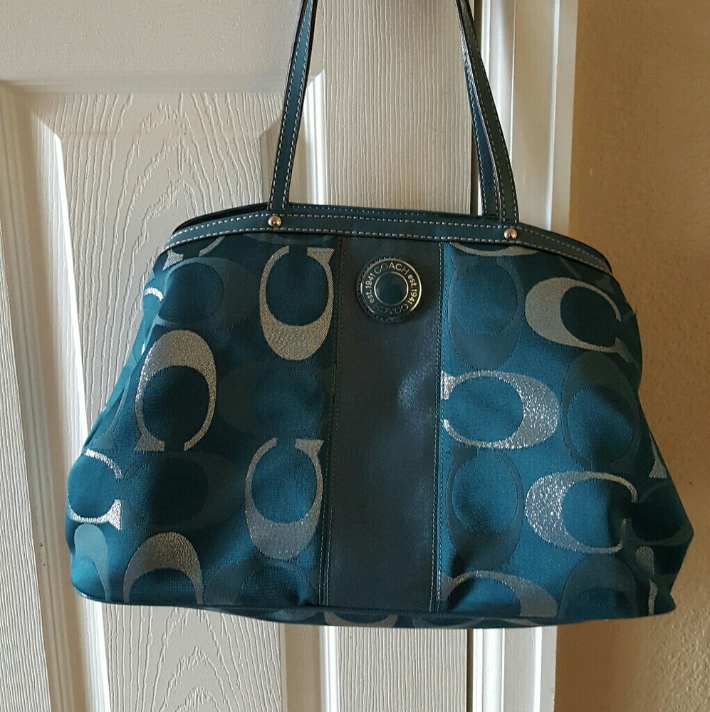 Coach bag, great condition hardly used.