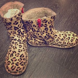 Kids leopard print calf hair zip-up booties