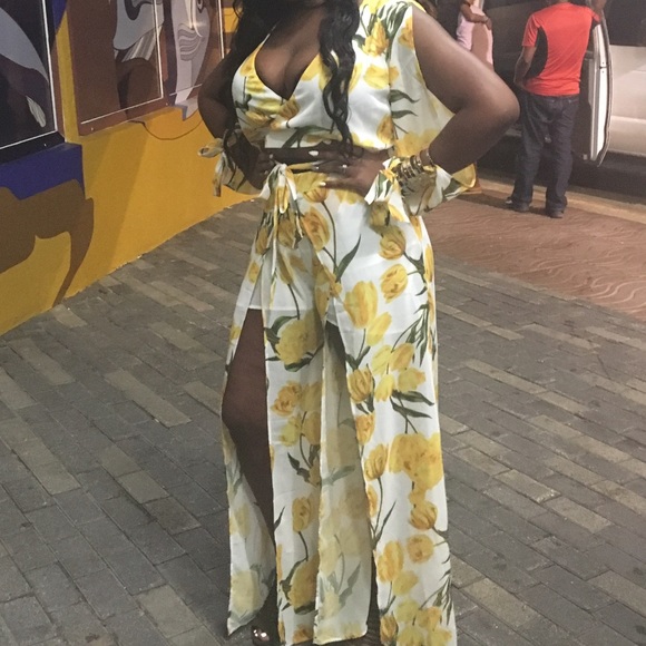 2pc chiffon pant suit - Picture 2 of 2