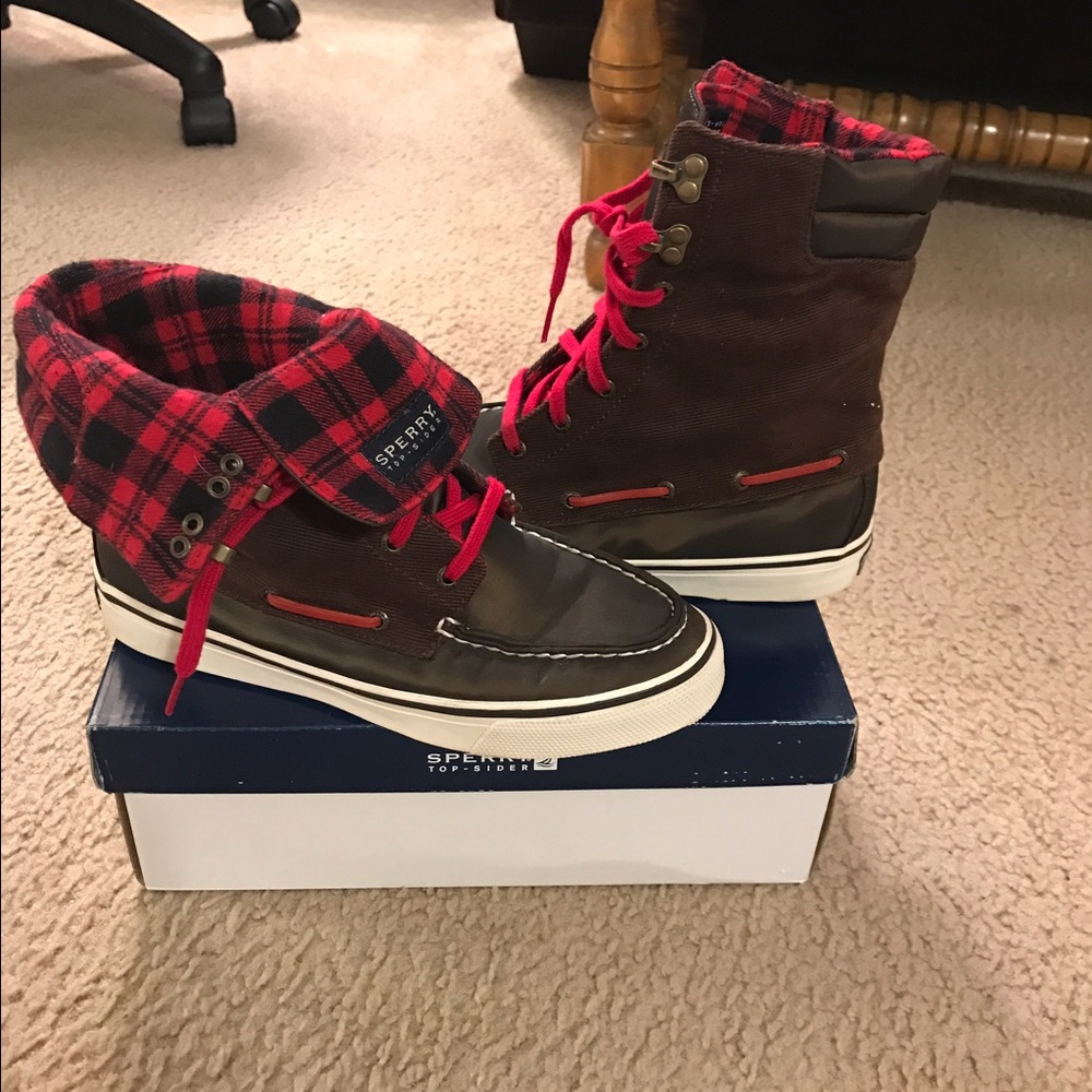 Sperry boots size 7