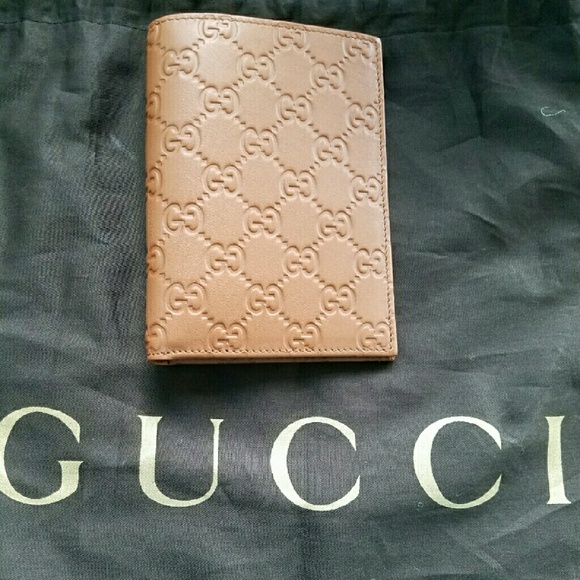 Gucci Other - BRAND  NEW AUTHENTIC GUCCI LEATHER passport WALLET