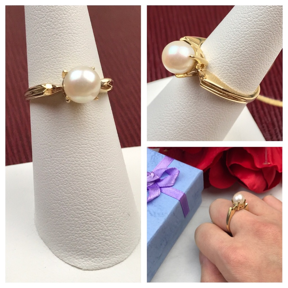 14K Classic Gold Ring with Pearl
