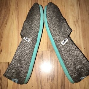 TOMS