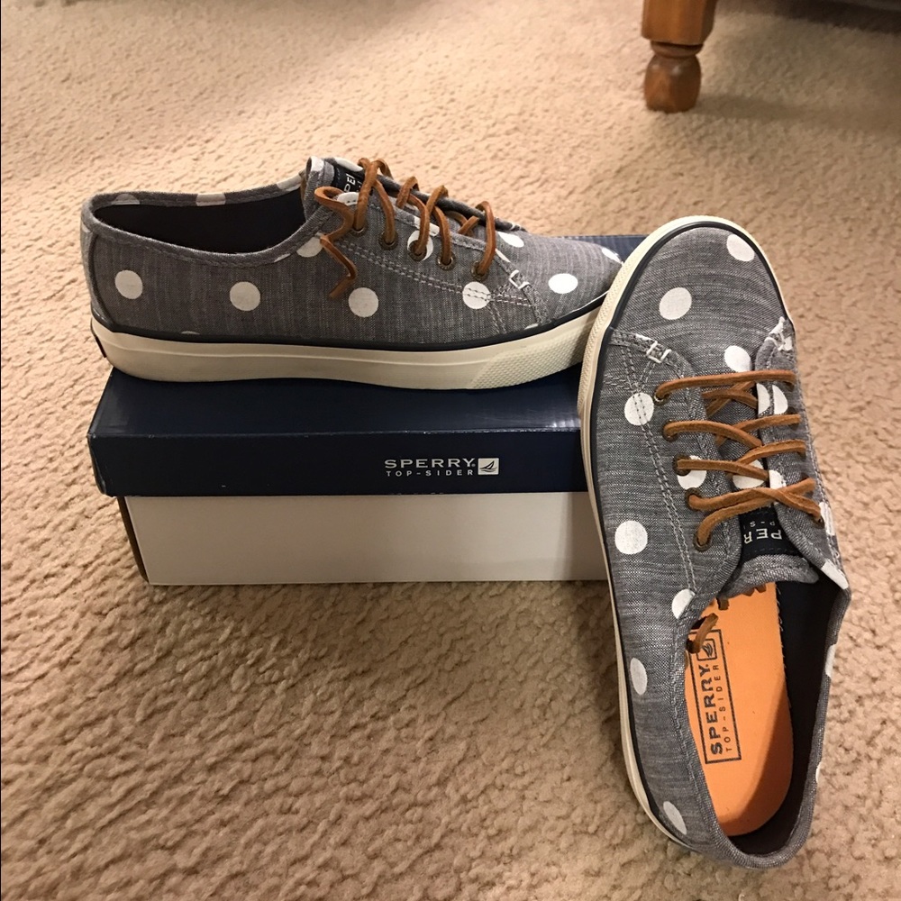 Sperry shoes size 6.5