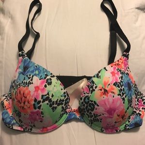 Victoria's Secret PINK bra