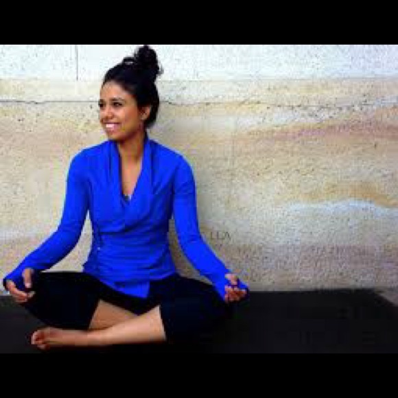 Lululemon Bhakti jacket size 4 - Picture 4 of 4