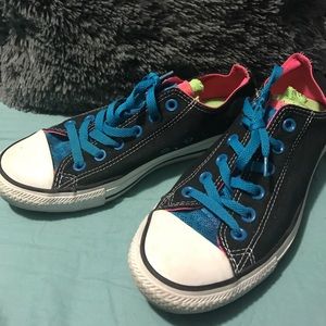 Limited edition lace converse PRICE IS FIRM !!