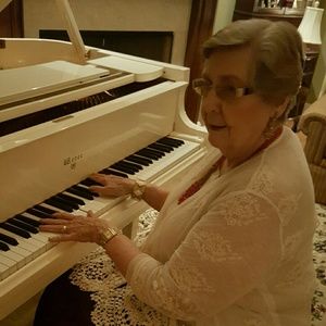 Meet your Posher, Inez