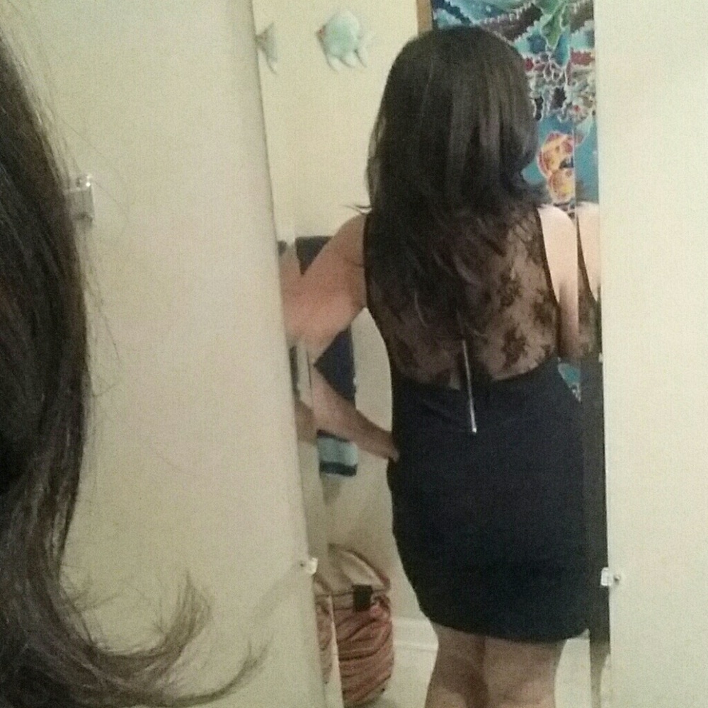Little black dress w/lace