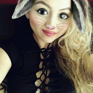 Meet your Posher, Reyna