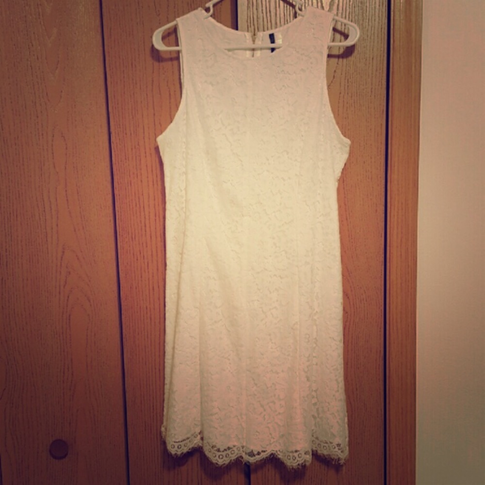 White lace dress