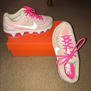 Nike max air size 6.5