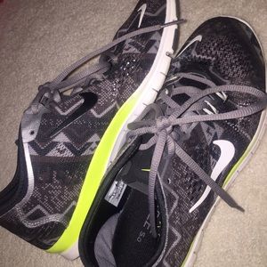 Women's Nike free 5.0 TR