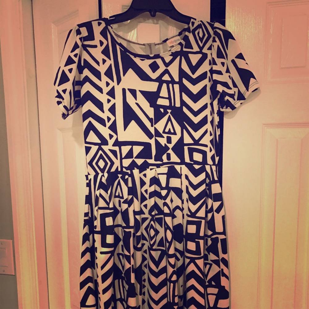 Lularoe Medium Ameila