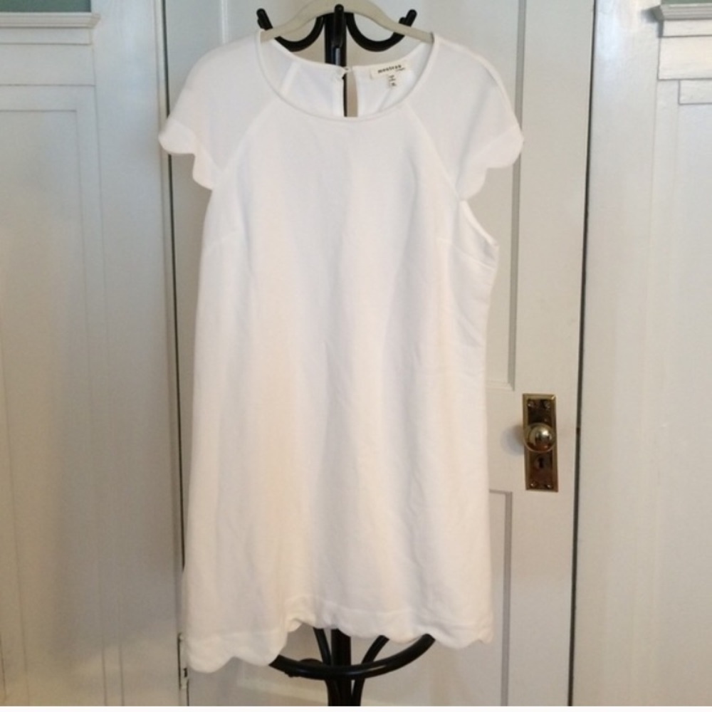 Beautiful white shift dress scalloped sleeves