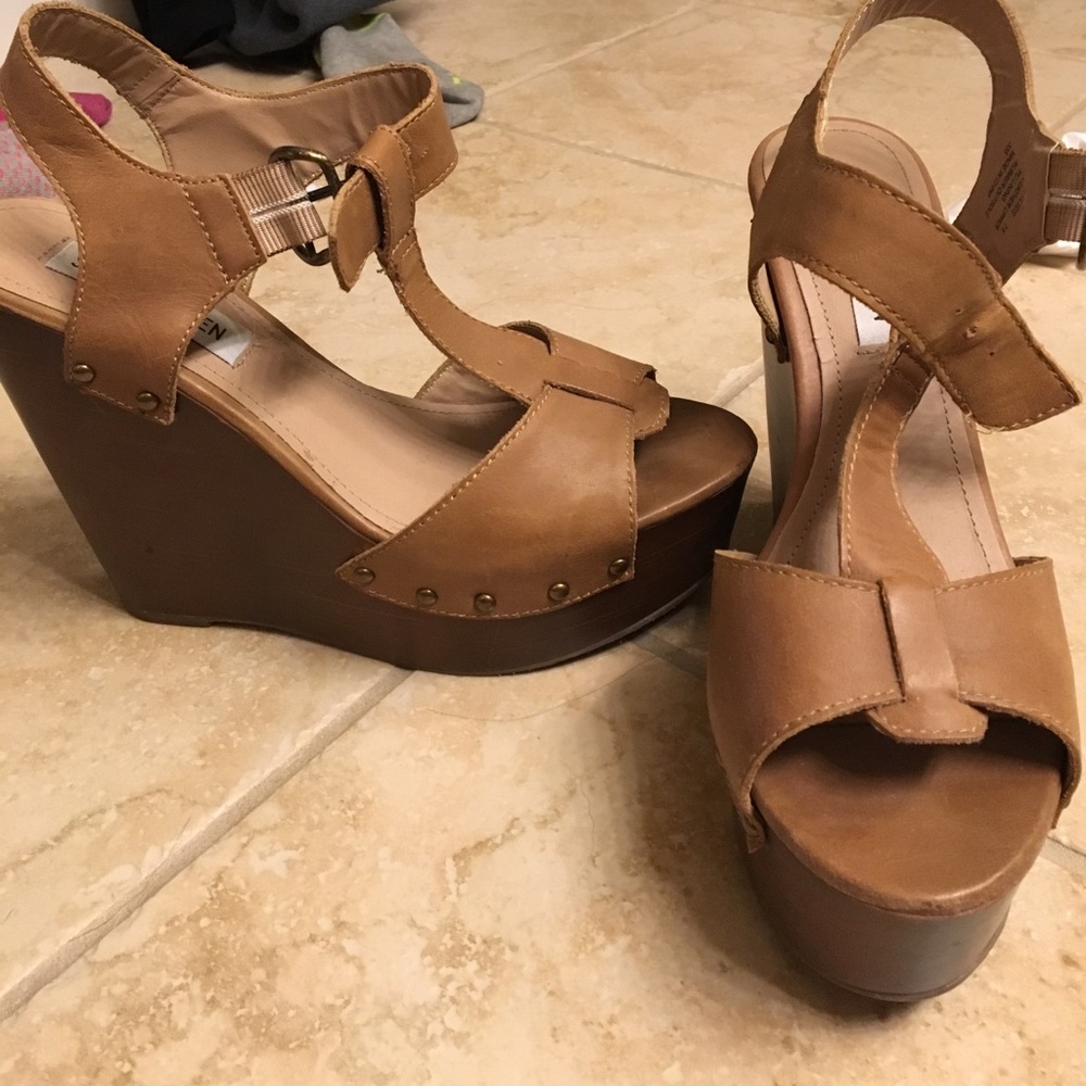 Steve Madden Wyliee Wedges