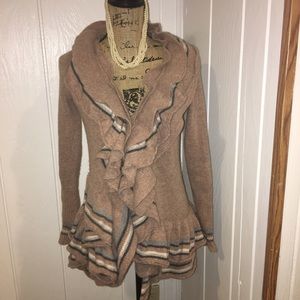 Sparrow cardigan size small