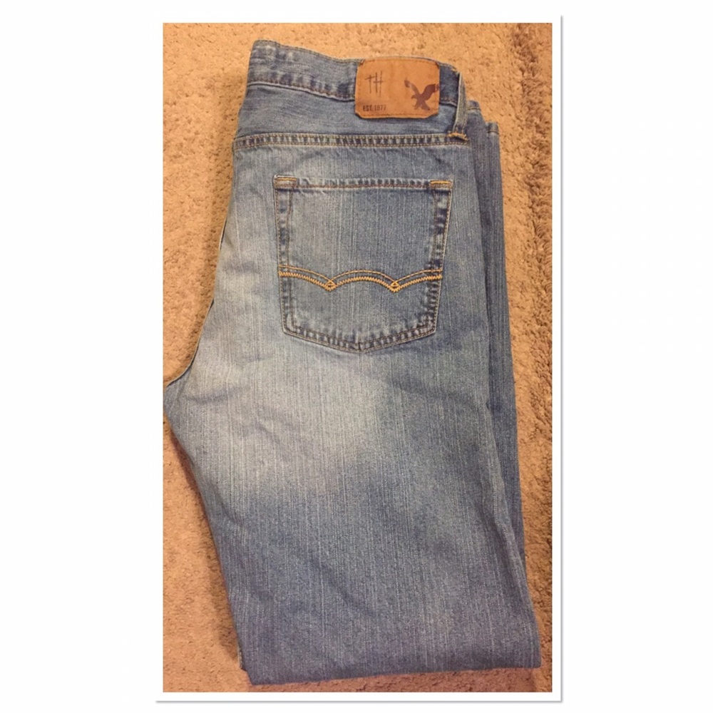 American Eagle Men's Blue Jeans