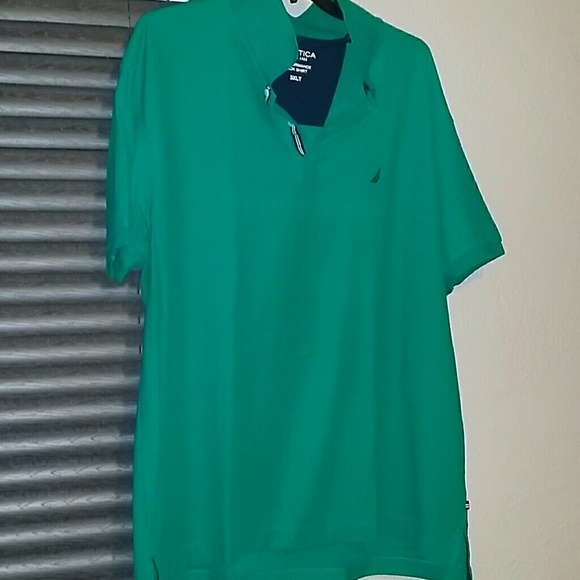 Men's short sleeve Nautica Polo's - Picture 1 of 3