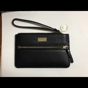 Kate Spade ♠️ Black pebbles leather wristlet NWTs