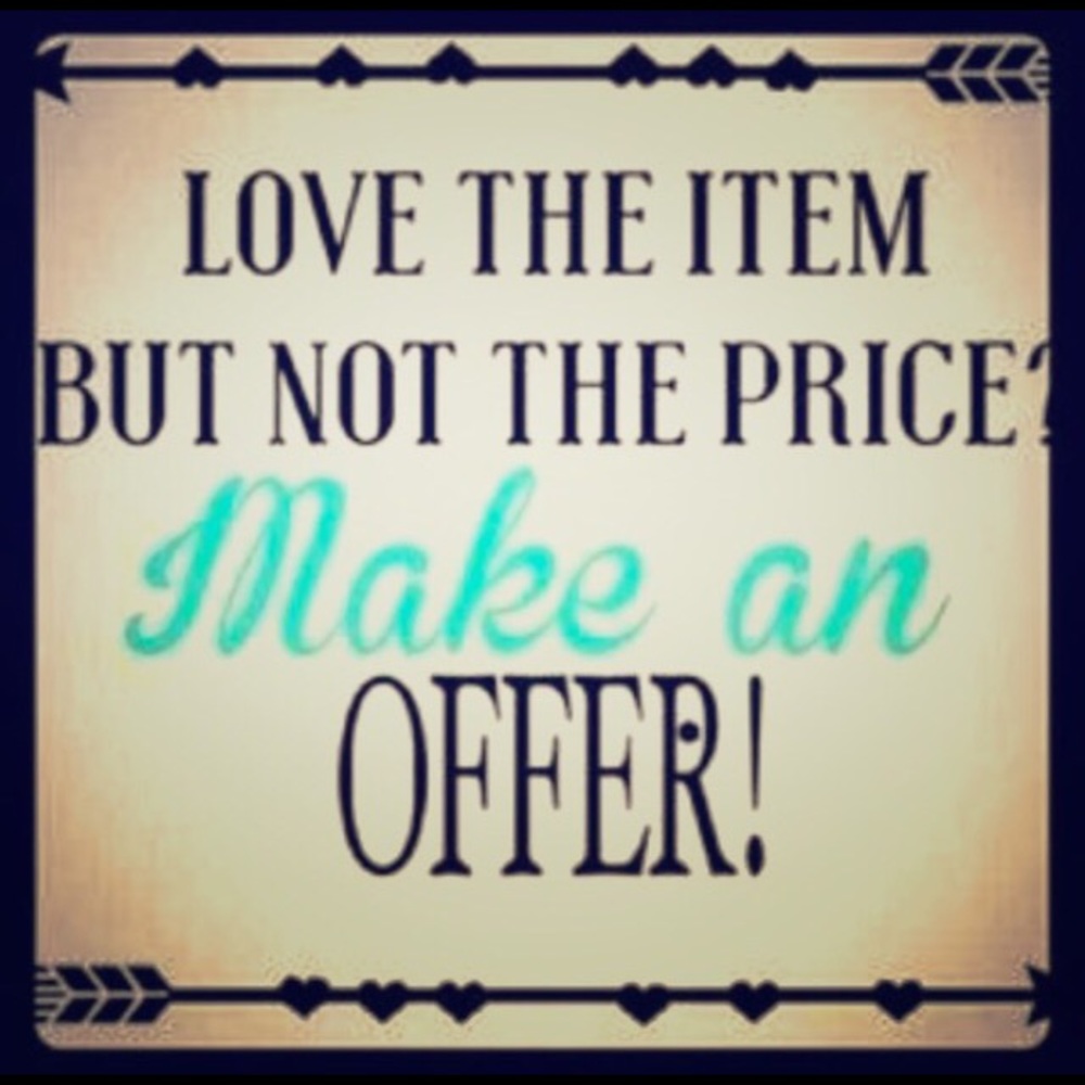 Love bundles 💗 reasonable offers. ❤️offers.
