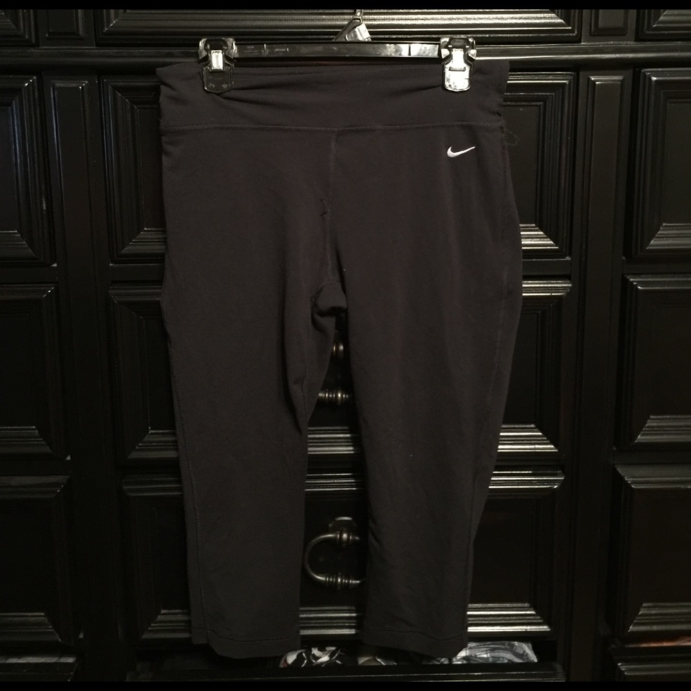 Nike women's capris. In good condition