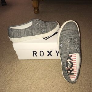 Roxy shoes size 7