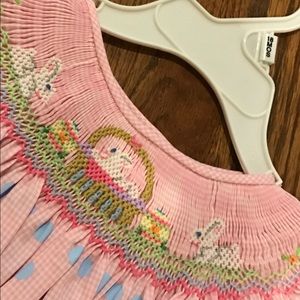 Beautiful smocked Easter dress🌸🐰