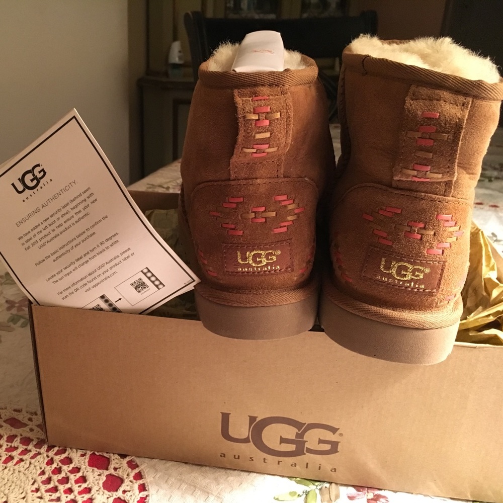 UGG classic mini rustic weave