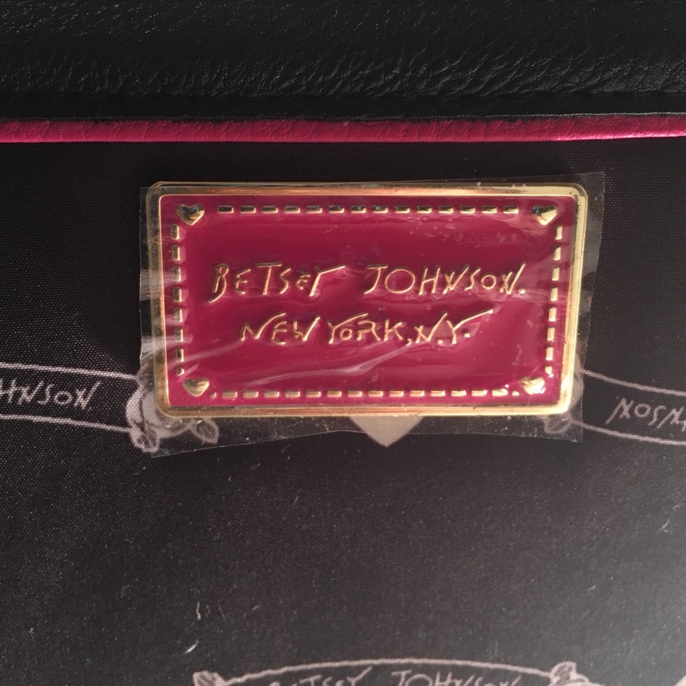 Betsey Johnson wallet