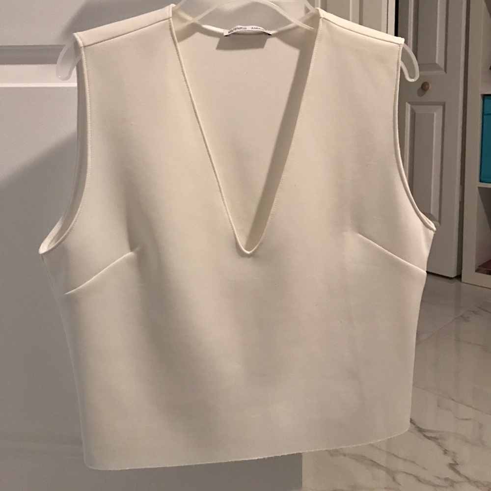 Crop top (Zara never been worn)