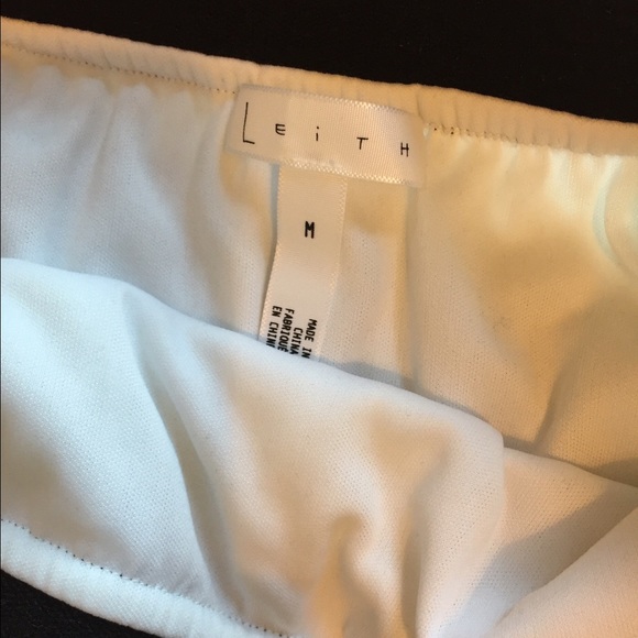 Topshop Skirts - White Leith skirt size M Topshop Skirts - White Leith skirt size M