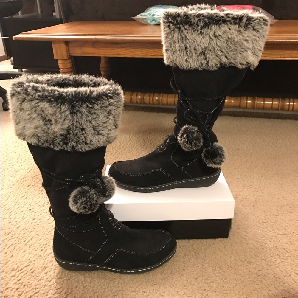 Winter boots size 7.5