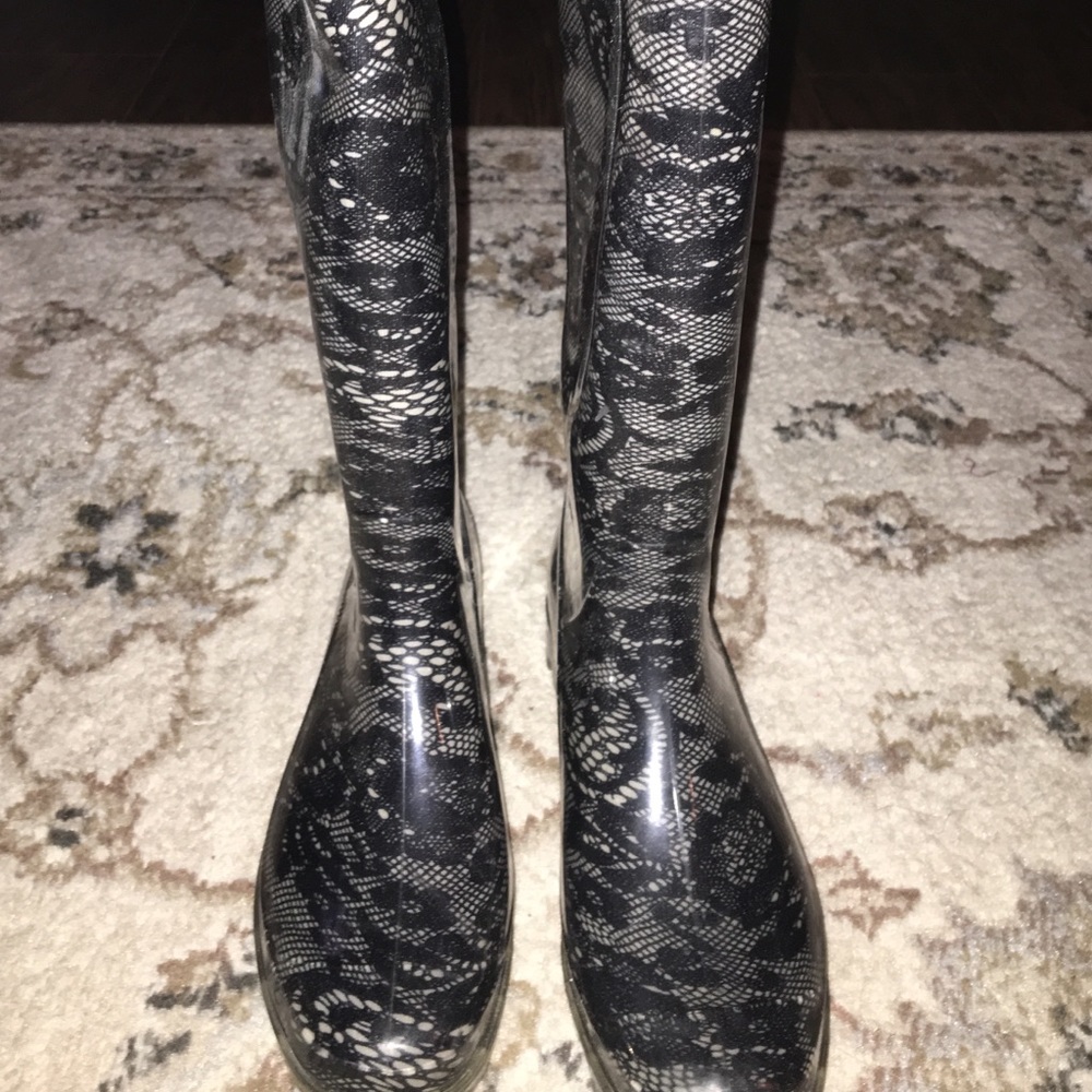 Rain boots