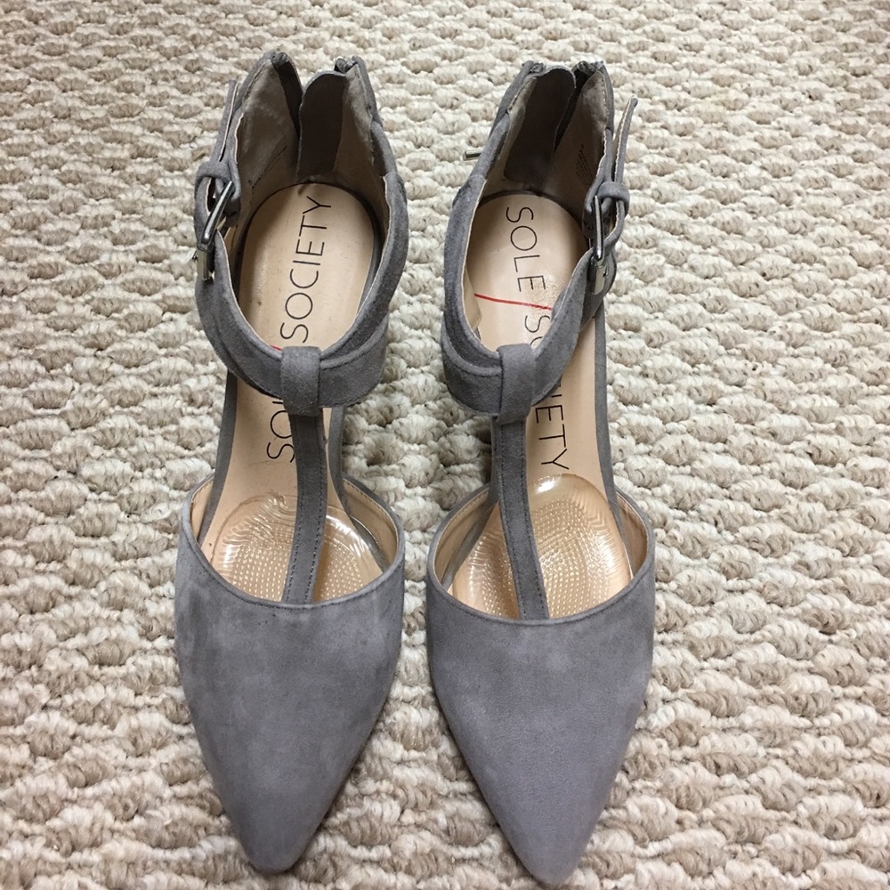 Gray Heels