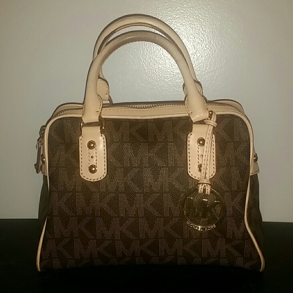 Michael Kors MK Signature Small Satchel