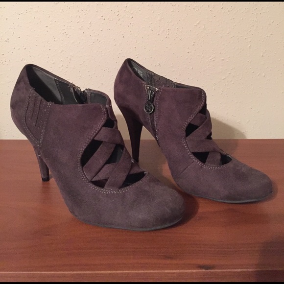 Simply Vera Vera Wang Shoes - ⬇️ $19 Simply vera boots brown 8 1/2 women's Suede