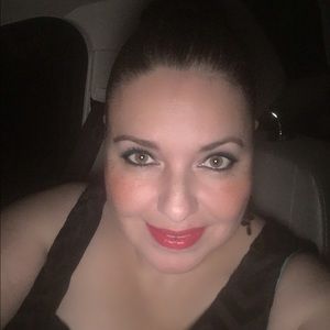 Meet your Posher, Marisa
