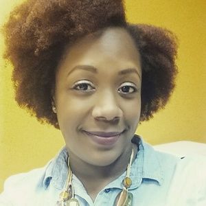 Meet your Posher, LaNiya